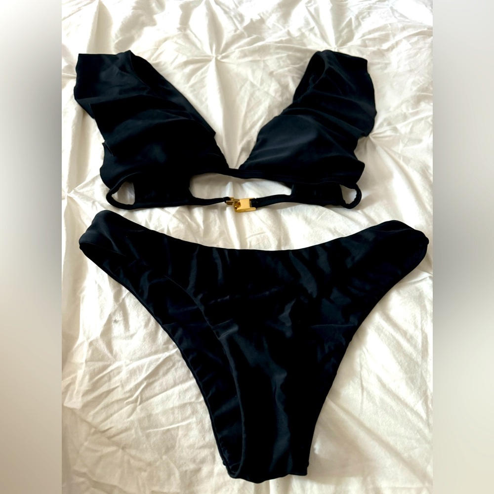 Paula Vic Hermanny bikini
